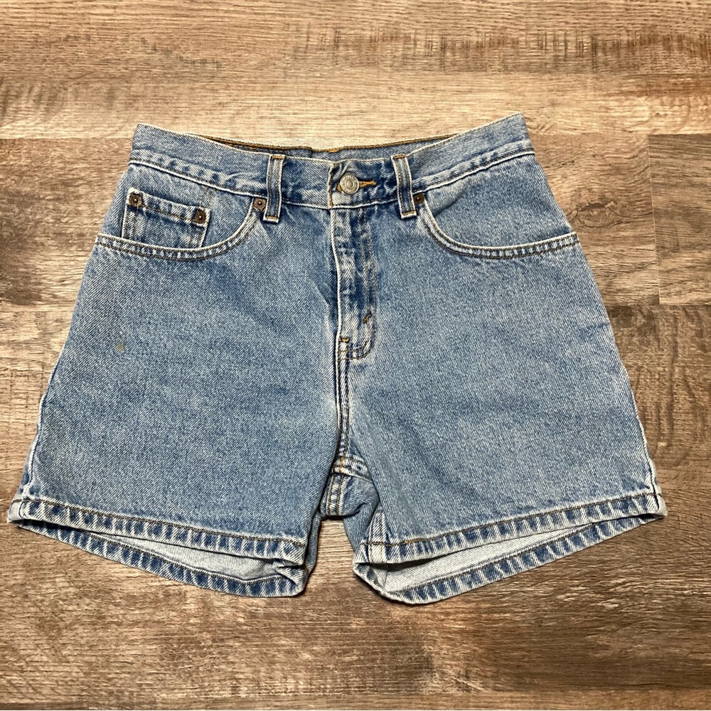 Vintage Levis high waisted shorts